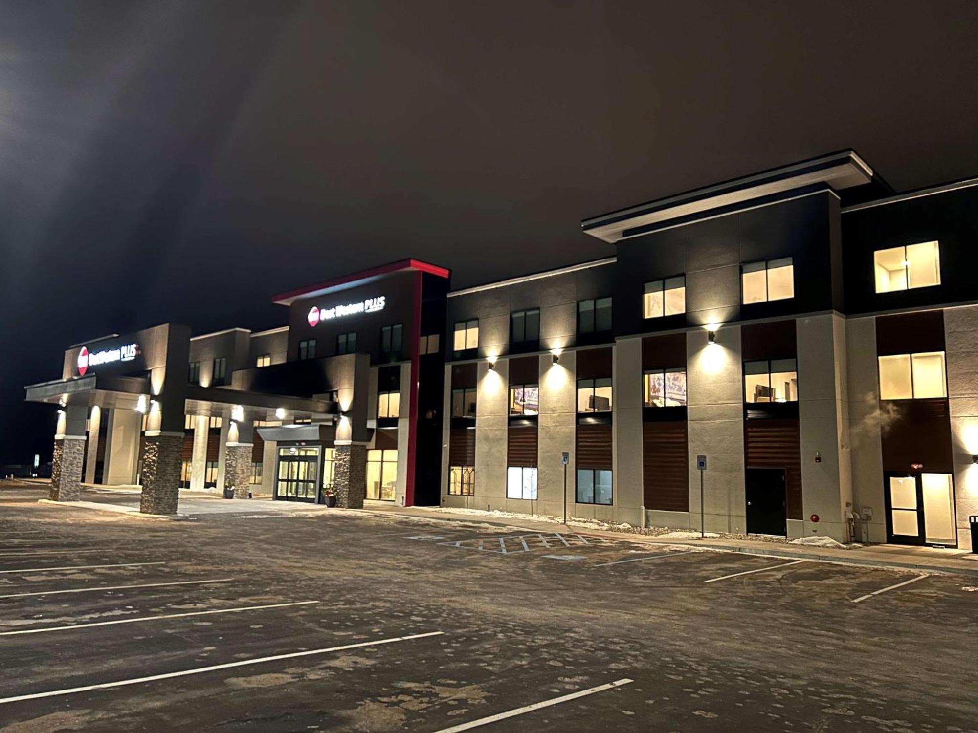 Best Western Plus Marquette Hotel & Suites ภายนอก รูปภาพ