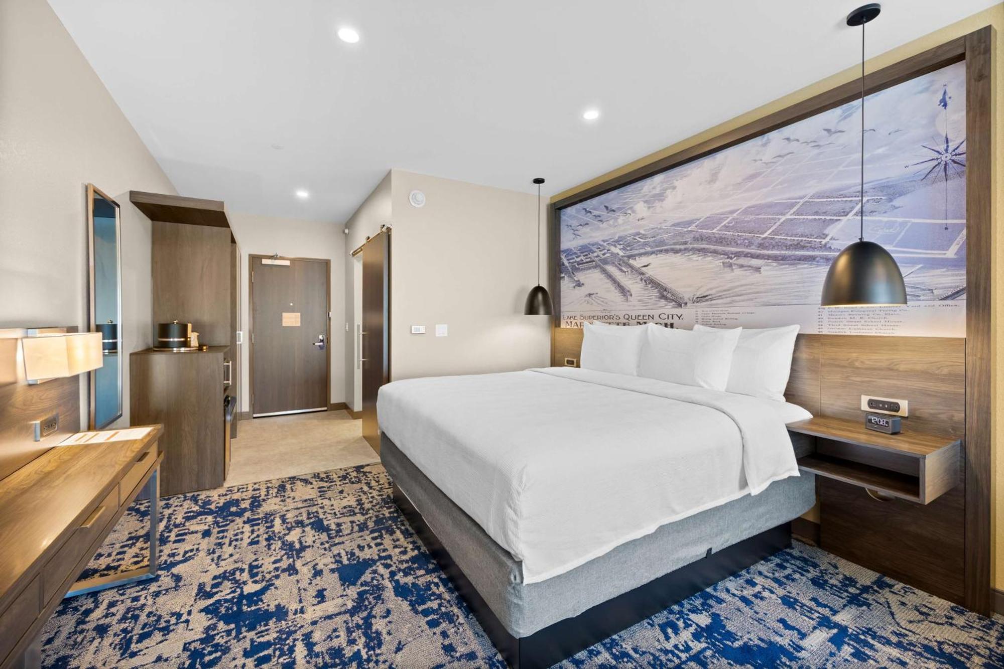 Best Western Plus Marquette Hotel & Suites ภายนอก รูปภาพ
