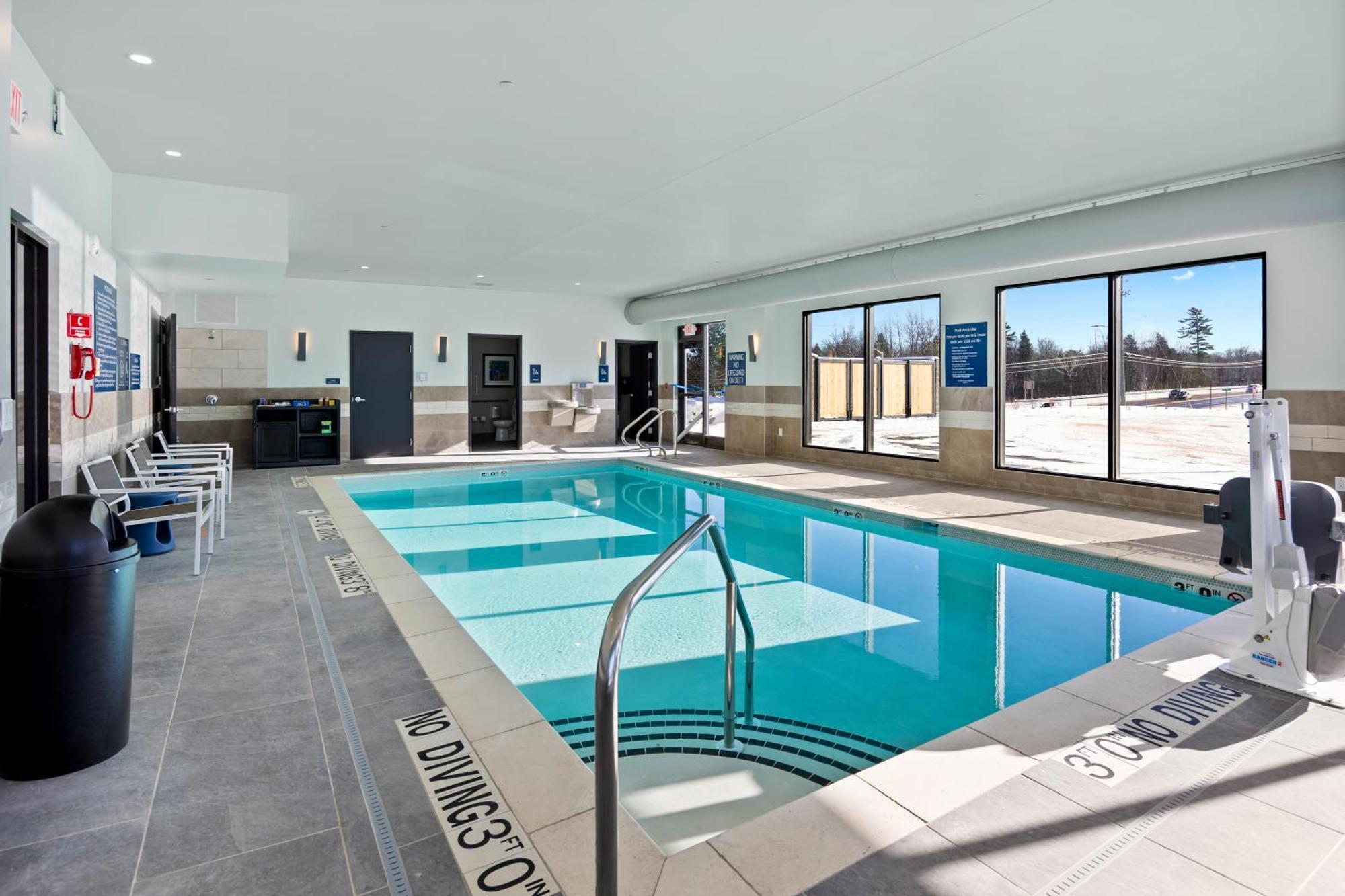 Best Western Plus Marquette Hotel & Suites ภายนอก รูปภาพ